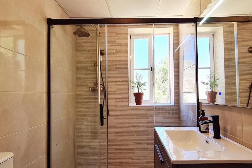 Luxury Penthouse With Sea&Mountain Views & Hot Tub - Tranquility & Rest Apartment Benalmadena Ngoại thất bức ảnh